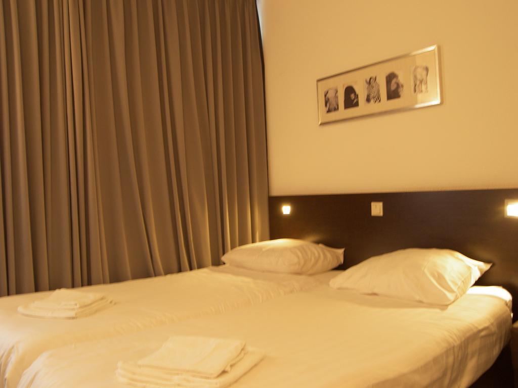Hotel De Markt Valkenswaard Esterno foto