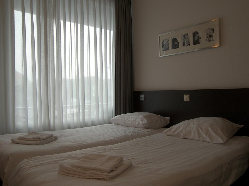 Hotel De Markt Valkenswaard Esterno foto