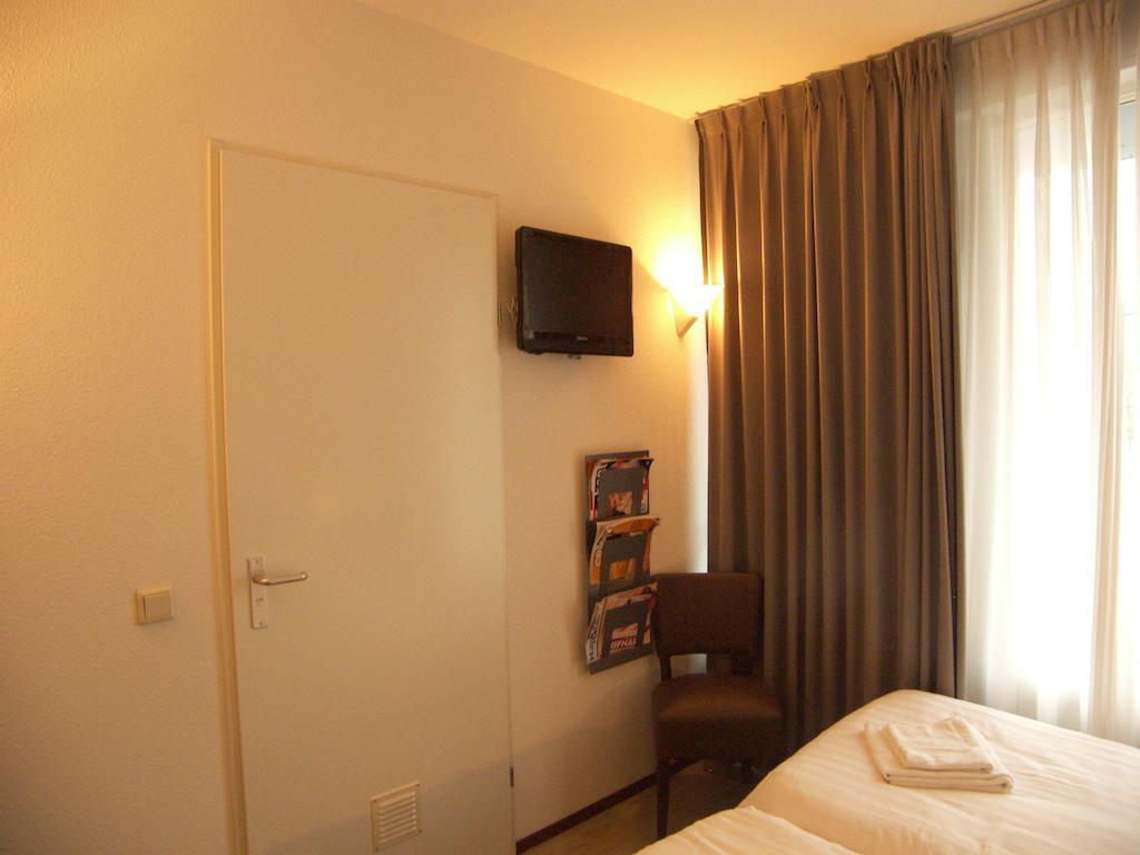 Hotel De Markt Valkenswaard Esterno foto